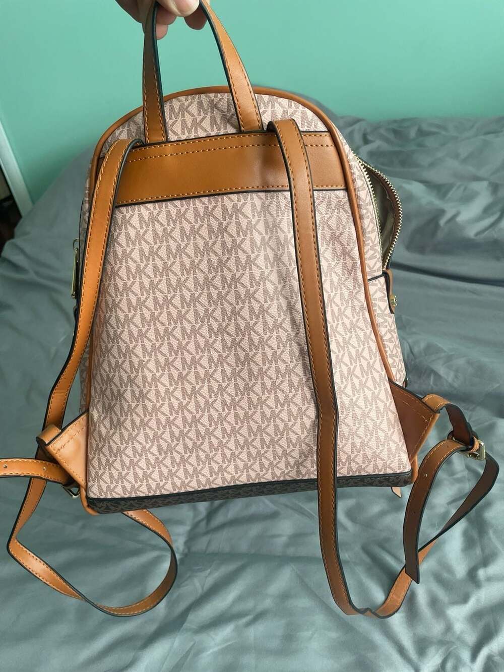 Authentic Michael Kors Rhea Medium Color-Block Backpacku - Picture 3 of 7